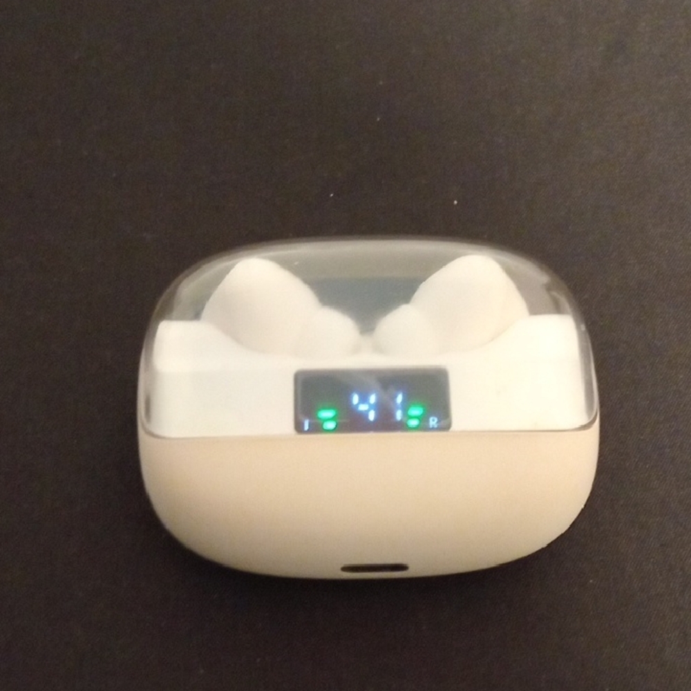 Epic Threads White Earbud Headphones